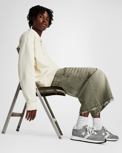 Converse Omega Trainer Sharkskin/Classic Grey, On Foot Shot 2