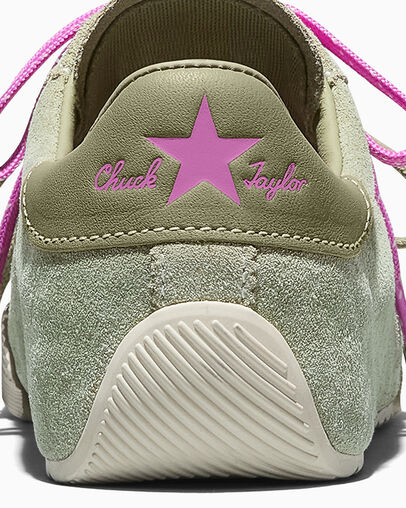 Chuck Taylor Lo Light Field Surplus Green Green/Lt Shocking Orchid Pink/Egret, Detail Angle View