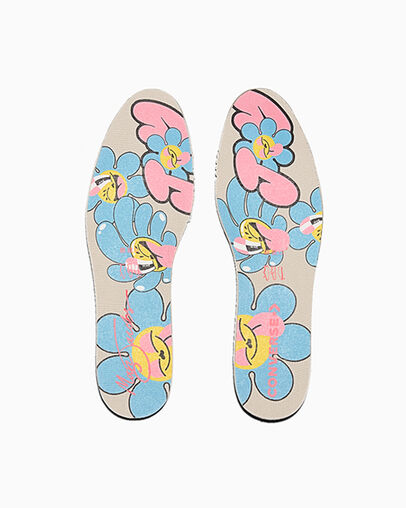 Hattie Stewart X Converse X Marc Jacobs Chuck 70 Natural Ivory/Sky Blue, On Foot Shot 2