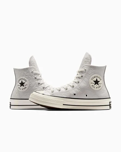 Chuck 70 Crinkled Leather Barely Grey/Egret/Black, Detail Angle View