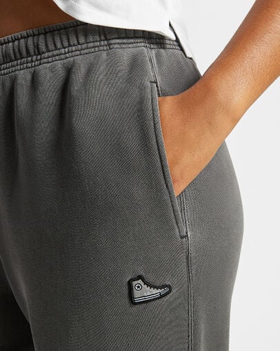 Converse Go-To Sneaker Patch Loose-Fit Sweatpants Converse Black, Detail View