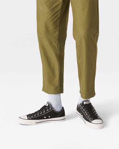 CTAS Pro Low Top Black/Black/White