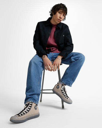 Chuck Taylor All Star CX Explore Wonder Stone/Black/Pale Putty, On Foot Shot 2