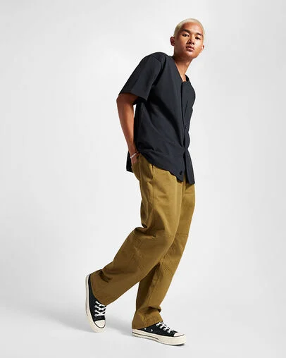 Chuck 70 Leather Black/White/Egret, On Foot Shot 1