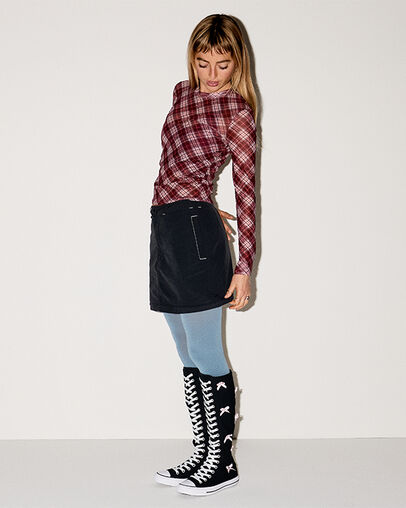 Chuck Taylor All Star XXHi Bows & Studs Black/Pink Frosting/Egret, On Foot Shot 1