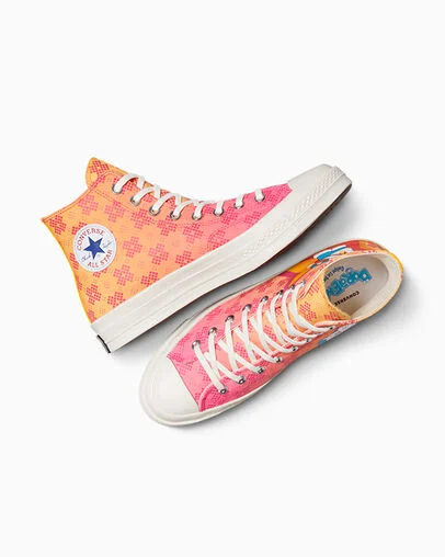 Doraemon・Converse Chuck 70 Habanero Gold/Flamingo, Angled View