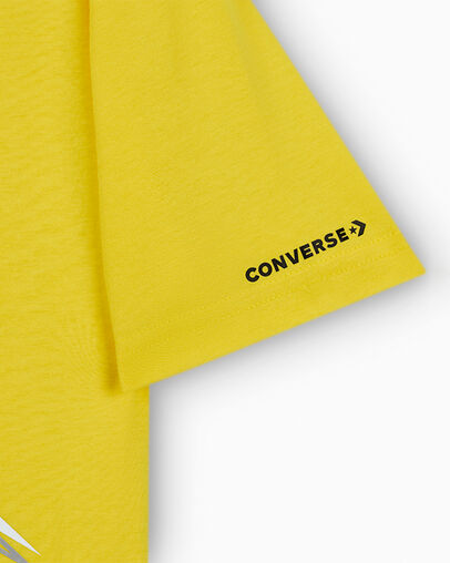 Lightning Bolt T-Shirt Golden Wren, Full Body View