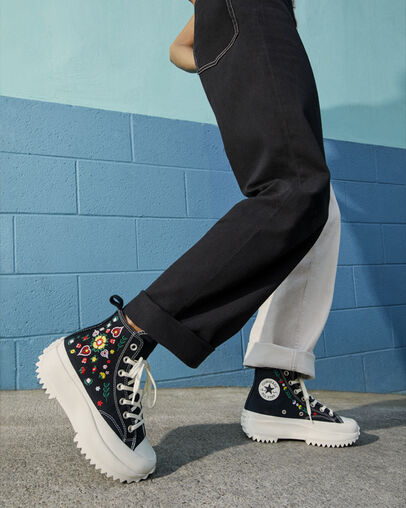 Run Star Hike Platform Summer Energy Black/Egret/Midnight Clover, Reflective View