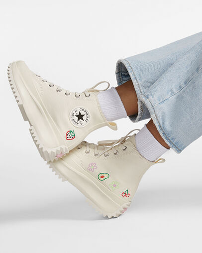 Run Star Hike Platform Festival Fruits Egret/Egret/Sunrise Pink, On Foot Shot 1