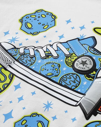 Cosmic Chuck T-Shirt Egret, Full Body View