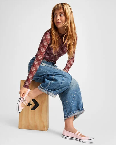 Chuck Taylor All Star Dainty Mary Jane Sugar Berry Pink/White/Natural Ivory, On Foot Shot 2