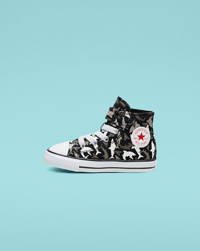 Shark Bite Easy-On Chuck Taylor All Star Black/University Red/White