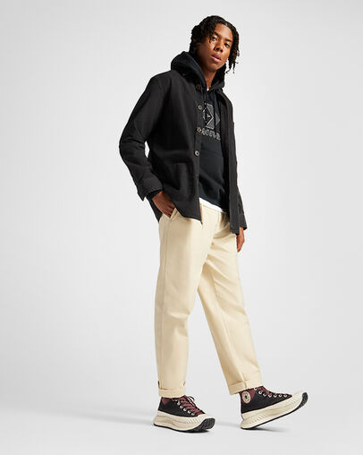 Chuck 70 AT-CX Black/Eternal Earth Brown, On Foot Shot 1