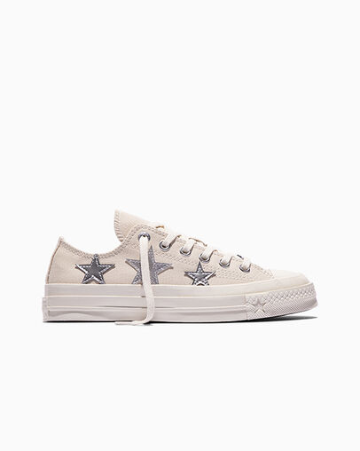 Chuck 70 X Silver Stars Natural Ivory/Dull Silver, Outer Side View