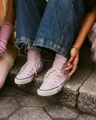 Chuck Taylor All Star Valentine's Day New Found Bloom Pink/Egret/Days Ahead Red, Outer Side View