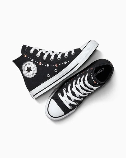 Chuck Taylor All Star Petite Petals Total Eclipse/White, Angled View