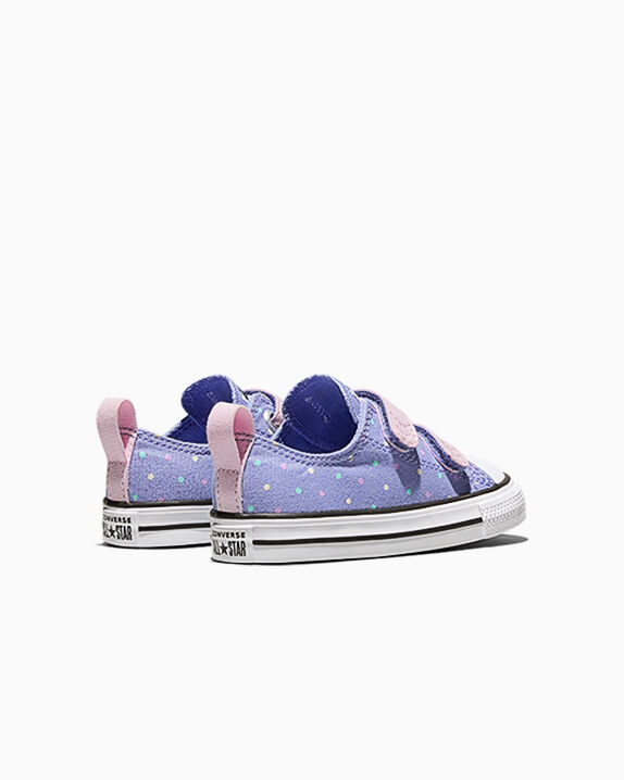 Chuck Taylor All Star Beads Easy On Toddler Low Top Shoe. Converse.com