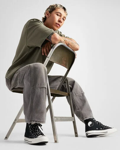 Chuck 70 All Star Yin-Yang Black/Egret/Black, On Foot Shot 2