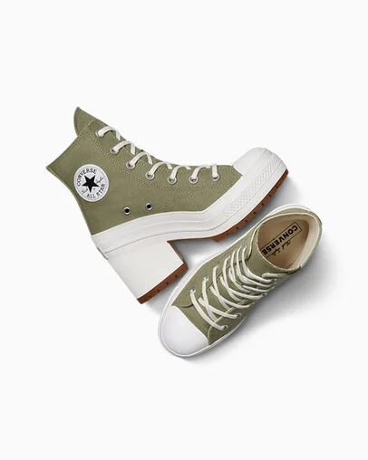 Chuck 70 De Luxe Heel Light Field Surplus/Egret, Angled View