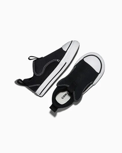 Chuck Taylor All Star Malden Street Slip Black/White/Black, Angled View