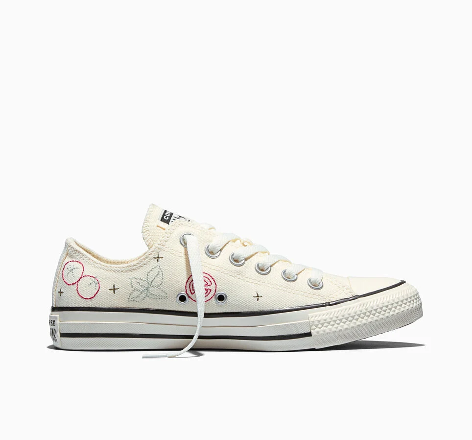 Chuck Taylor All Star Embroidered Market Essentials Egret/Red/Thyme Again Green
