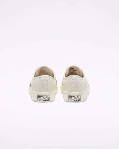 Player L/T Pro Low Top Egret/Navy/Egret