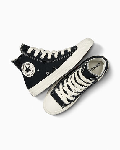 Chuck Taylor All Star 3D Flowers Black/Egret/Purple, Angled View