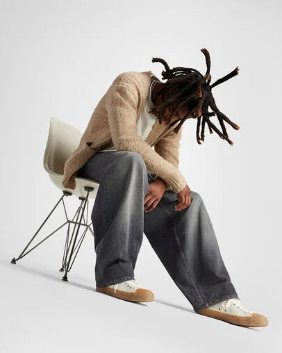 Chuck Taylor All Star Heavy Canvas Egret/Gum/Orchid Dust, On Foot Shot 2