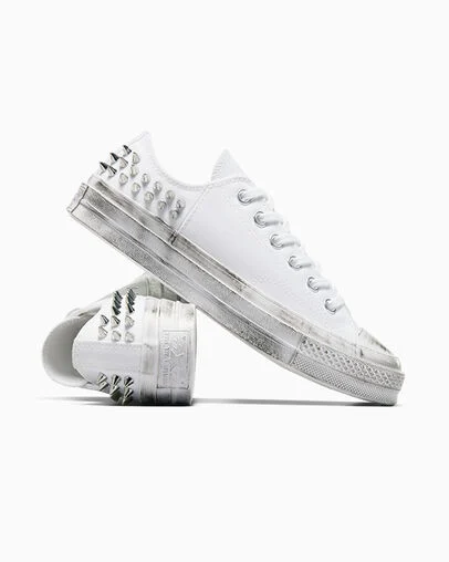 Chuck 70 Studded White/Black/White, Detail Angle View