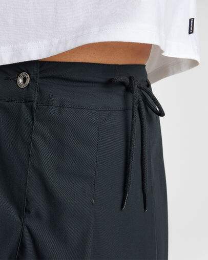 Pleated Crossover Midi Skirt Converse Black, Detail View