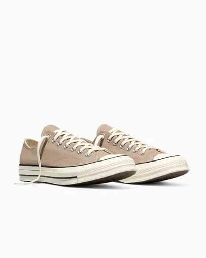 Chuck 70 Canvas Vintage Cargo/Egret/Black, Top and Side View
