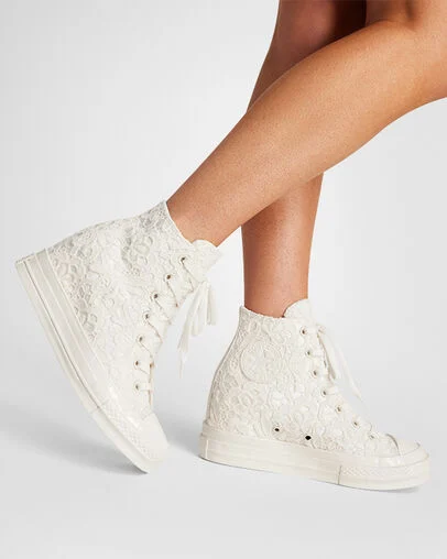 Chuck 70 Wedge Platform Crocheted Satin Egret/Egret/Black, Reflective View