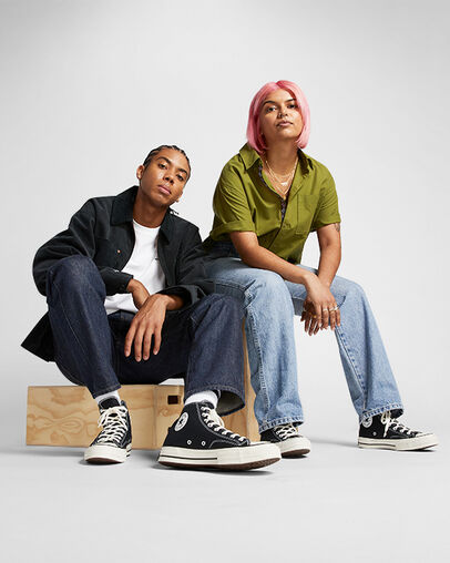 Chuck 70 Canvas Black/Black/Egret, On Foot Shot 1