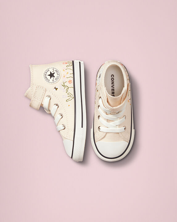 infant strap converse