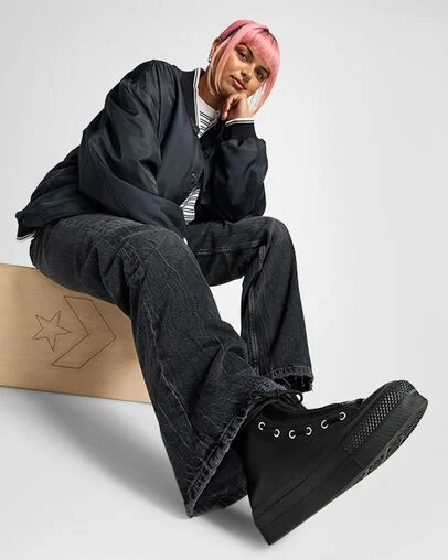 Chuck Taylor All Star Lift Platform Leather Black/Total Eclipse/Black, On Foot Shot 1