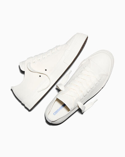 Chuck Taylor Throwback Vintage White/Vintage White, Angled View