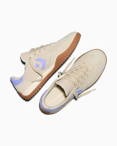 Run Star Trainer Sage Smoke Green/Very Peri Purple/Gum, Angled View