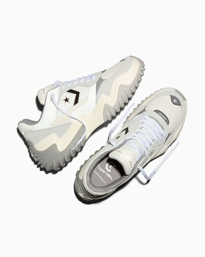 Run Star Wave Trainer Fusion Vintage White/Egret/Classic Grey, Angled View