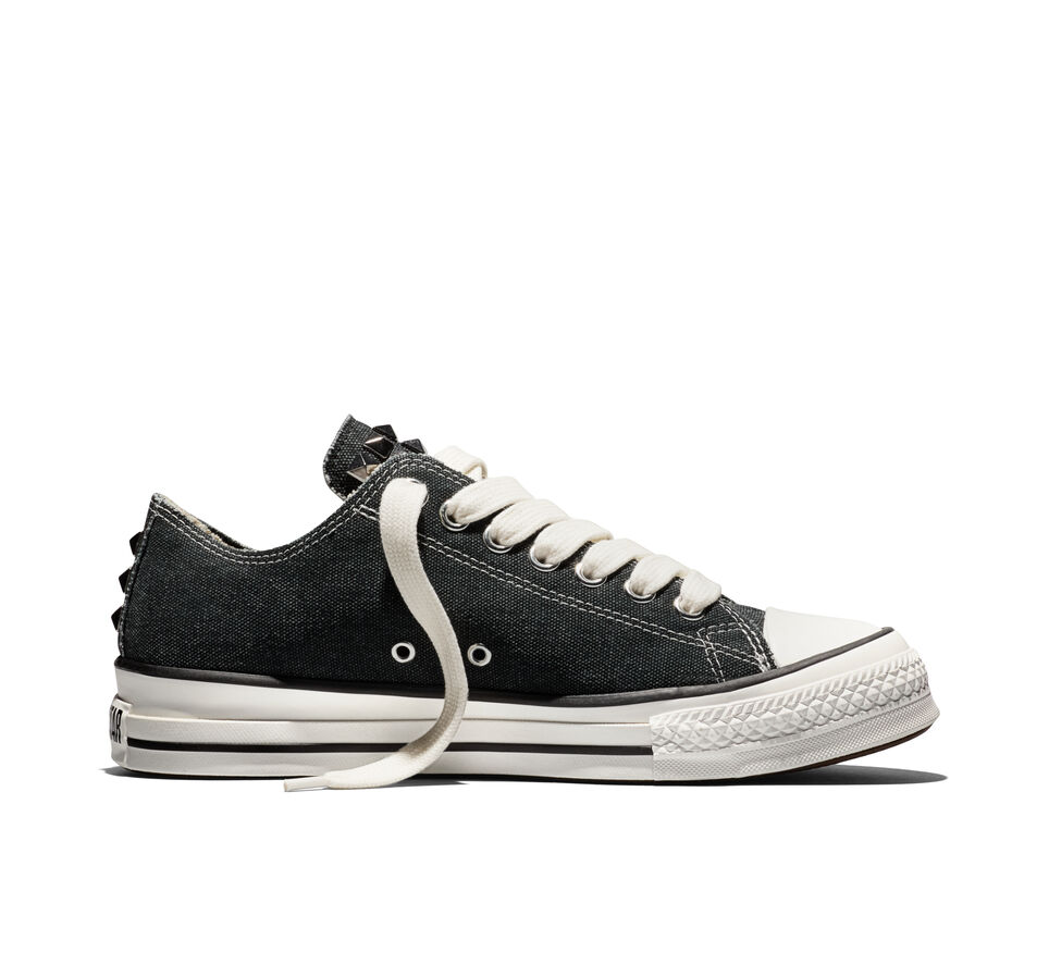 Chuck Taylor Throwback Distressed Studs Black/Silver/White