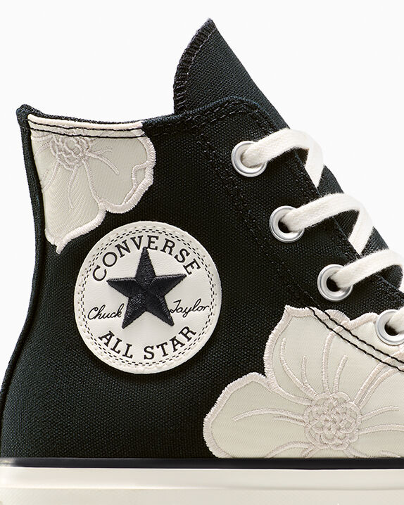 Chuck Taylor All Star Lift Platform Embroidered Satin Flowers