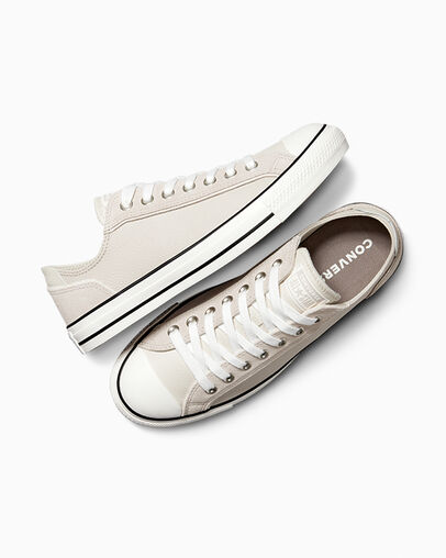 Chuck Taylor All Star Leather & Suede (Wide Width) Warm Clay/Egret/Black, Angled View
