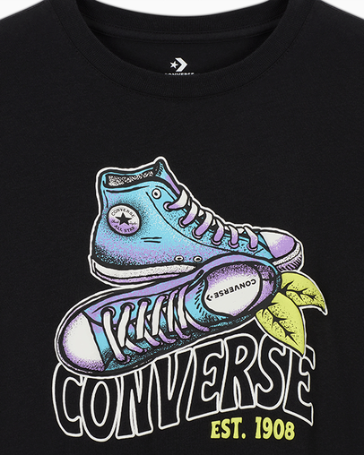 Fresh Kicks T-Shirt Black, Full Body View