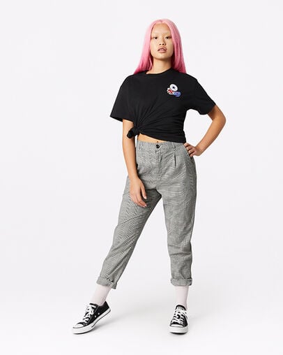 Logo Distort Tee Converse Black, Full Body View