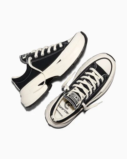 Run Star Crush Black/Egret/Black, Angled View