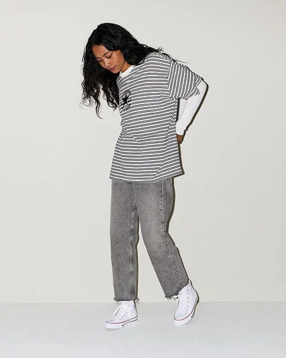 Chuck Taylor All Star Canvas Optical White, On Foot Shot 1