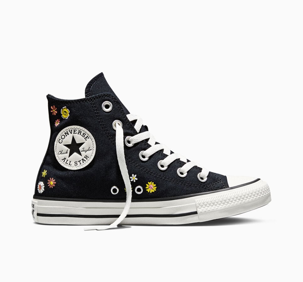 Chuck Taylor All Star Embroidered Florals Black/Bright Outlook/All Heat