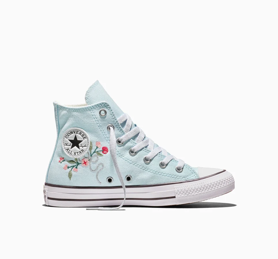 Chuck Taylor All Star Cherry Blossoms Cold Touch/White/Black