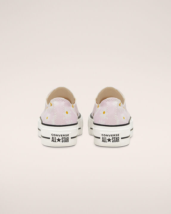 Camp Daisies Platform Chuck Taylor All Star Womens Low Top Shoe. Converse .com