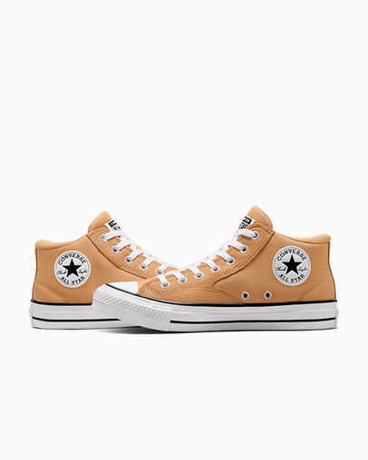 Chuck Taylor All Star Malden Street Canvas & Suede Sandy Shore/White/Black, Detail Angle View