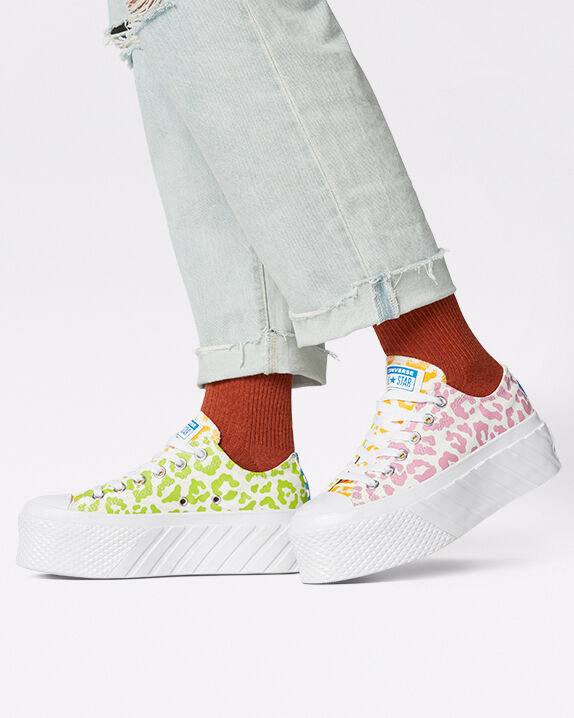 converse printed shoes